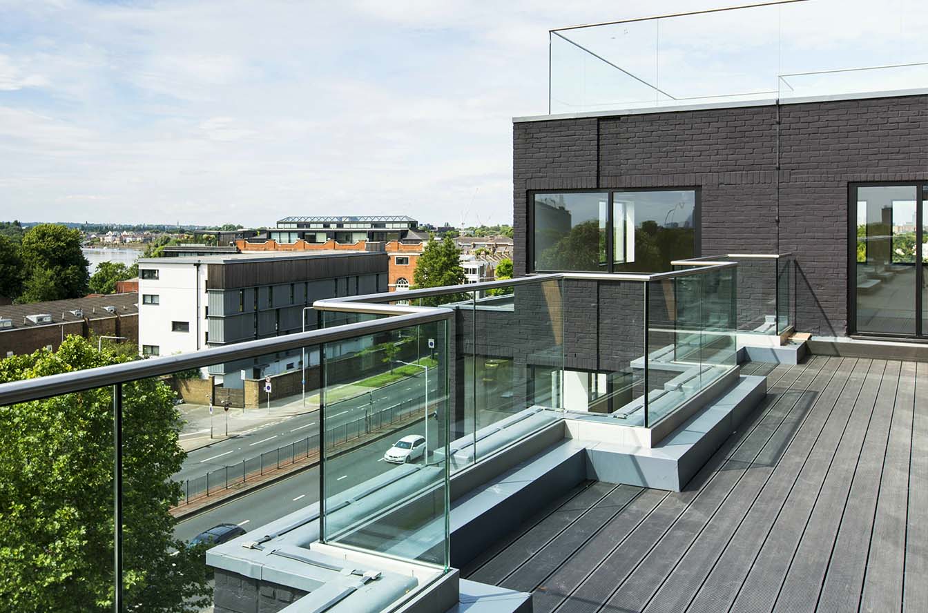 balcony-terrace-grey-composite-decking