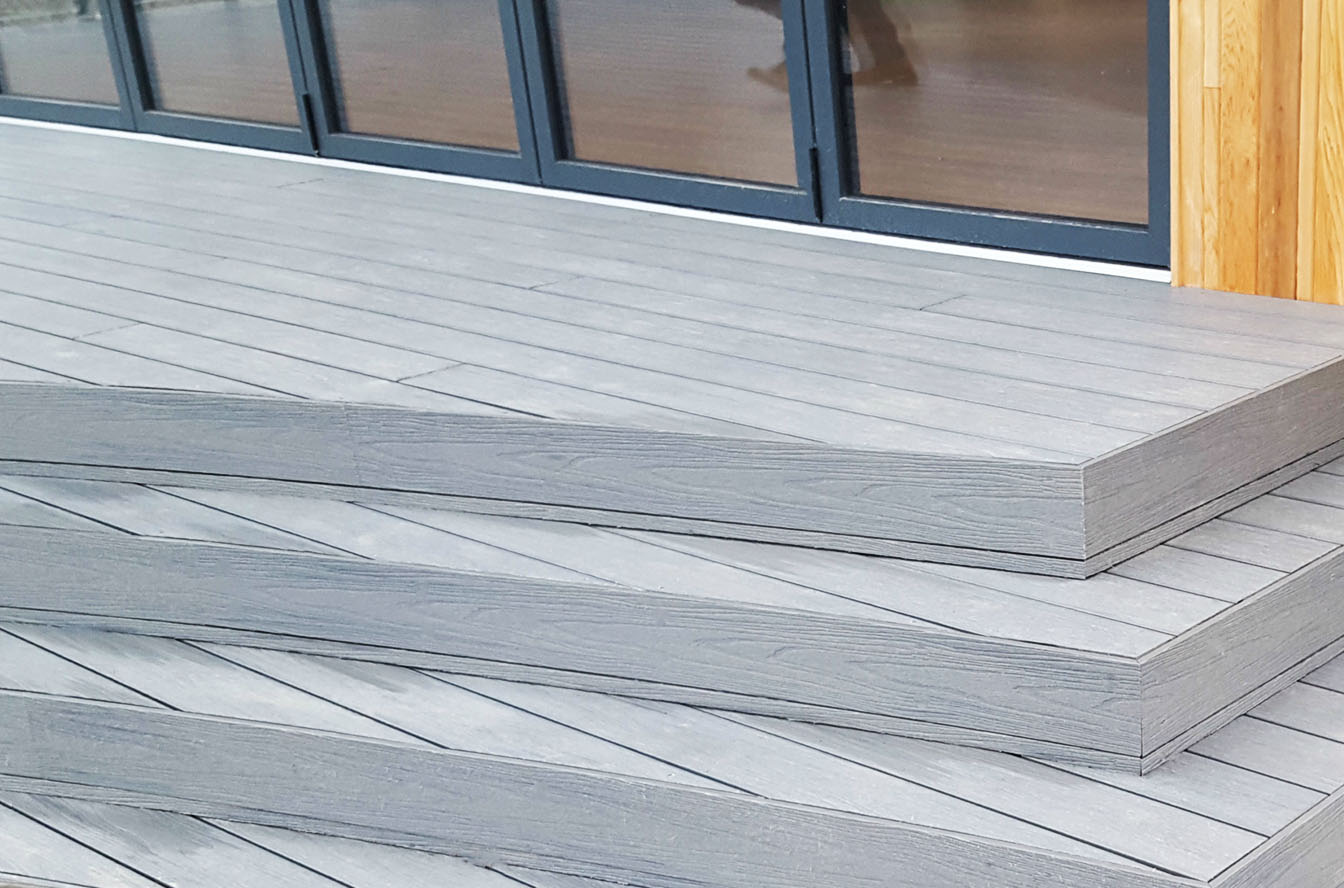 curved-steps-grey-composite-decking