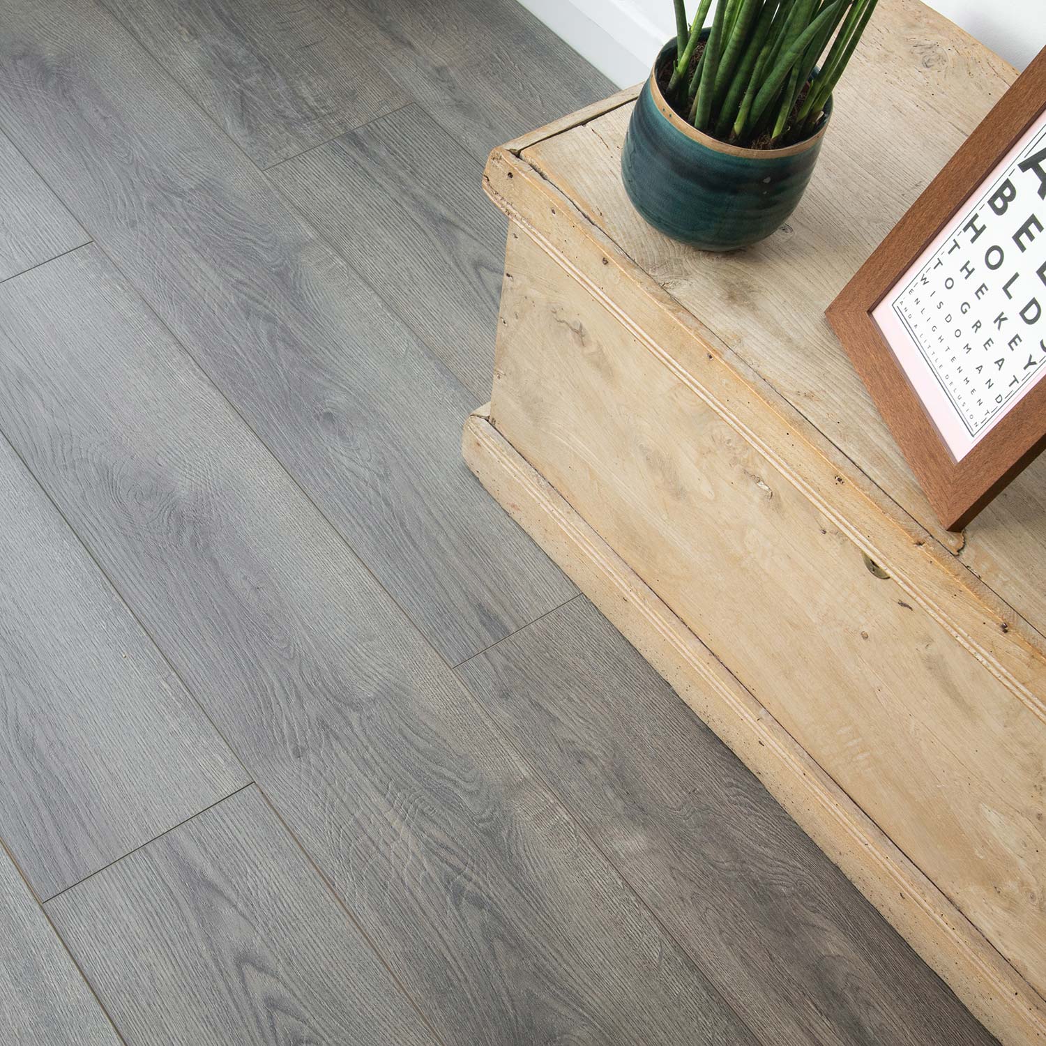 Sisu Laminate Rustic Grey Oak