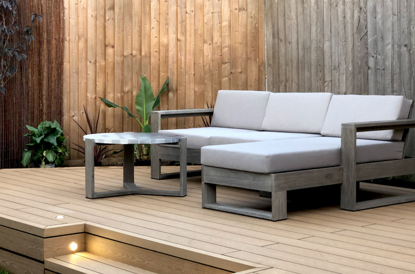 seating-area-brown-composite-decking